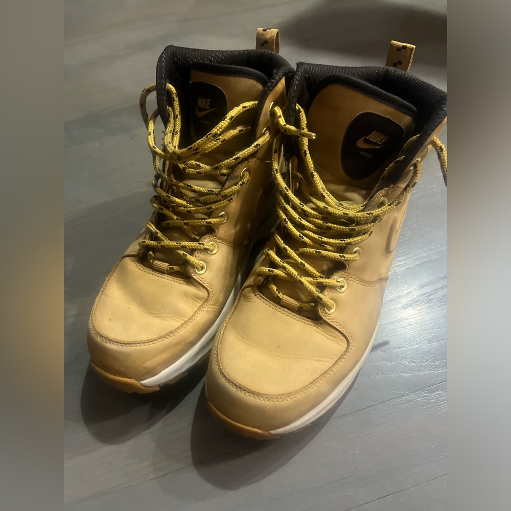 Nike boots